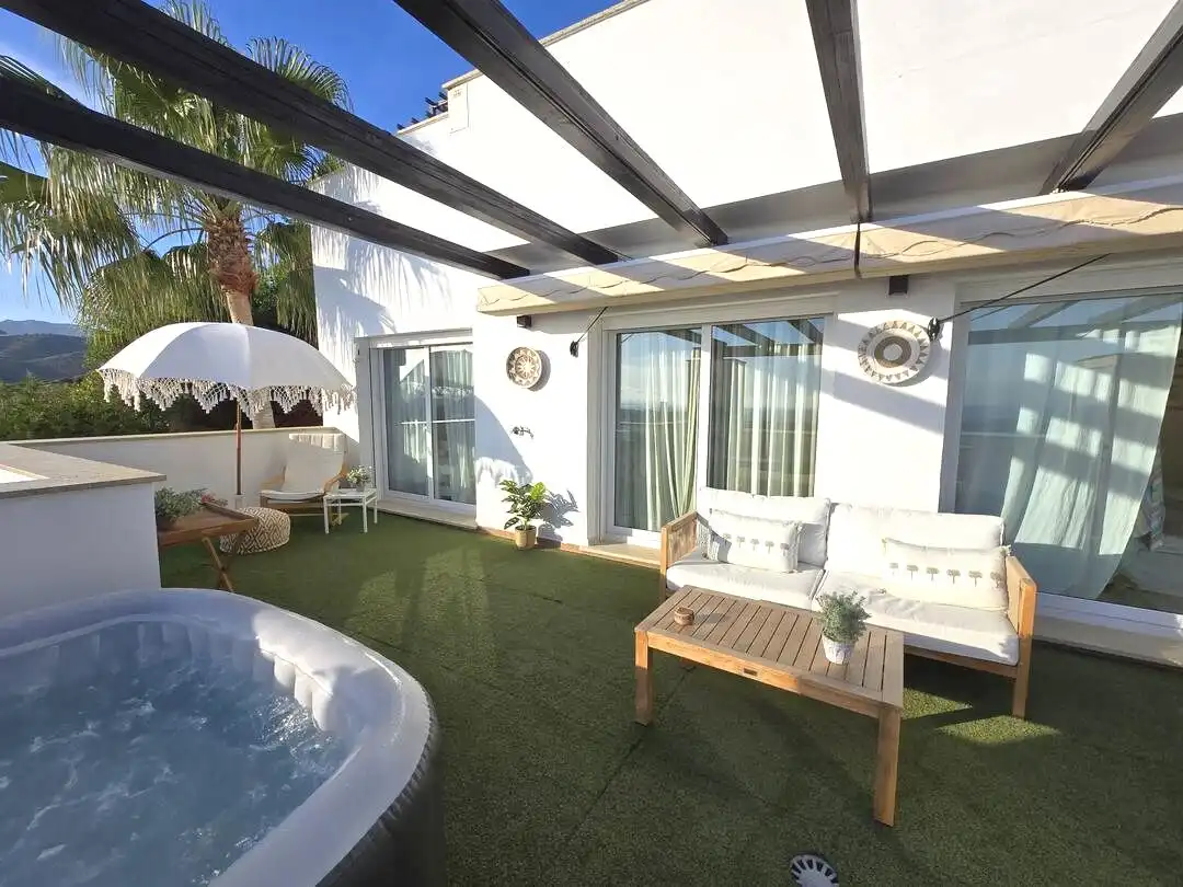 Terrassa de Casa o xalet en venda en Marbella amb Jardí privat, Terrassa i Traster