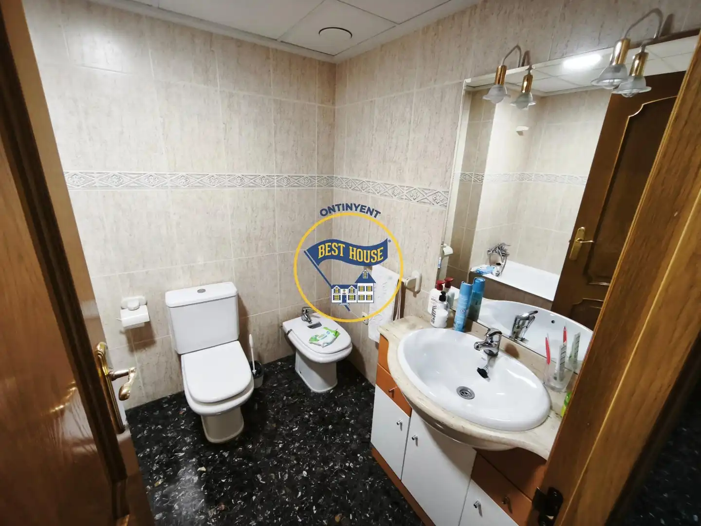 Baño de Piso en venta en Ontinyent con Trastero, Amueblado y Balcón