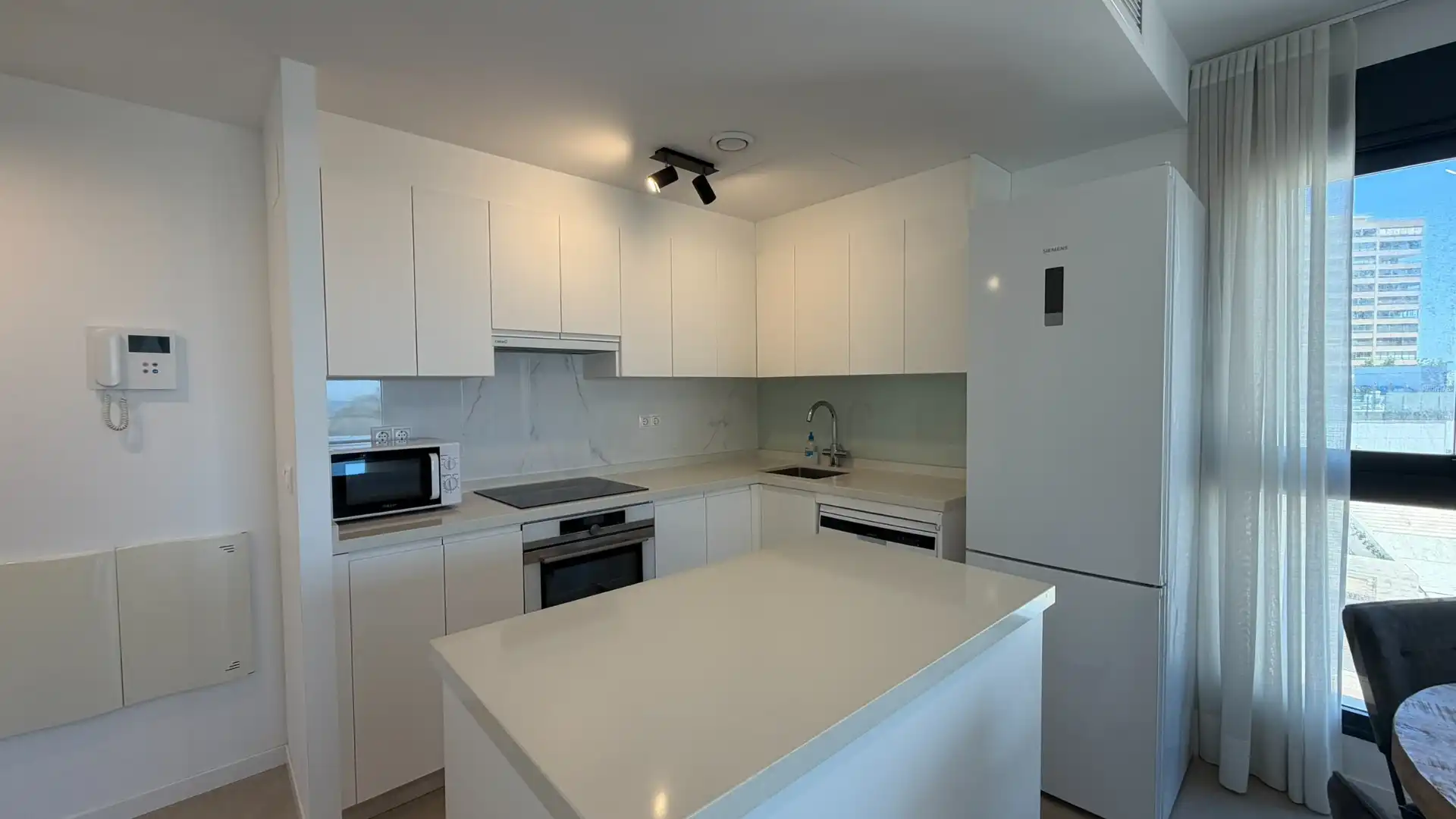 Apartamento con piscina en venta en Calle Alemania 3, imagen 6