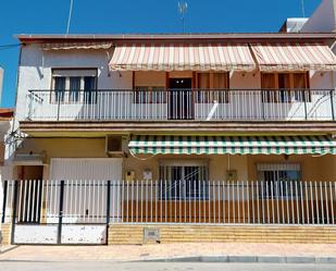 Vista exterior de Casa o xalet en venda en San Pedro del Pinatar amb Terrassa