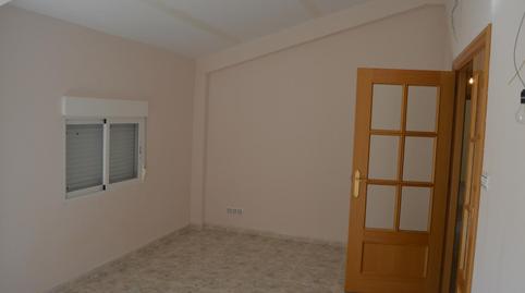 Foto 2 de Casa adosada en venta en Santa María de Huerta, Soria