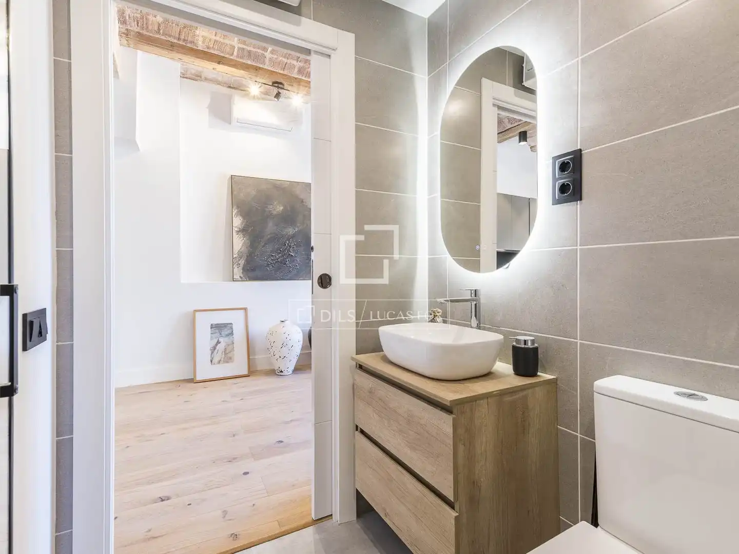 Baño de Piso en venta en Barcelona con Aire acondicionado y Balcón