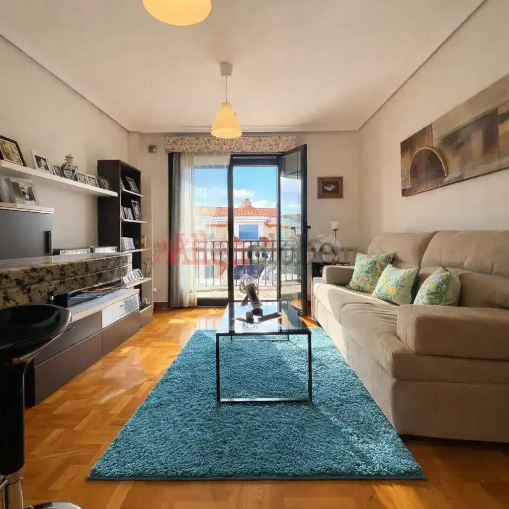 Sala d'estar de Apartament en venda en Soto del Barco amb Calefacció i Traster