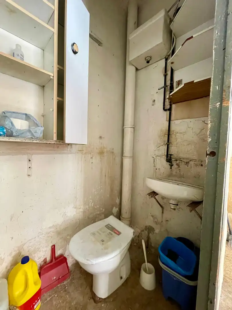 Baño de Local en venta en Badalona