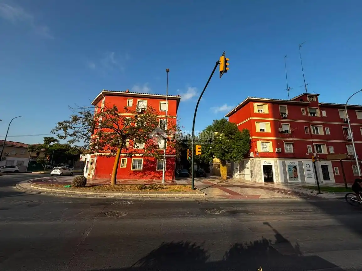Vista exterior de Piso en venta en Málaga con Aire acondicionado, Parquet y Amueblado