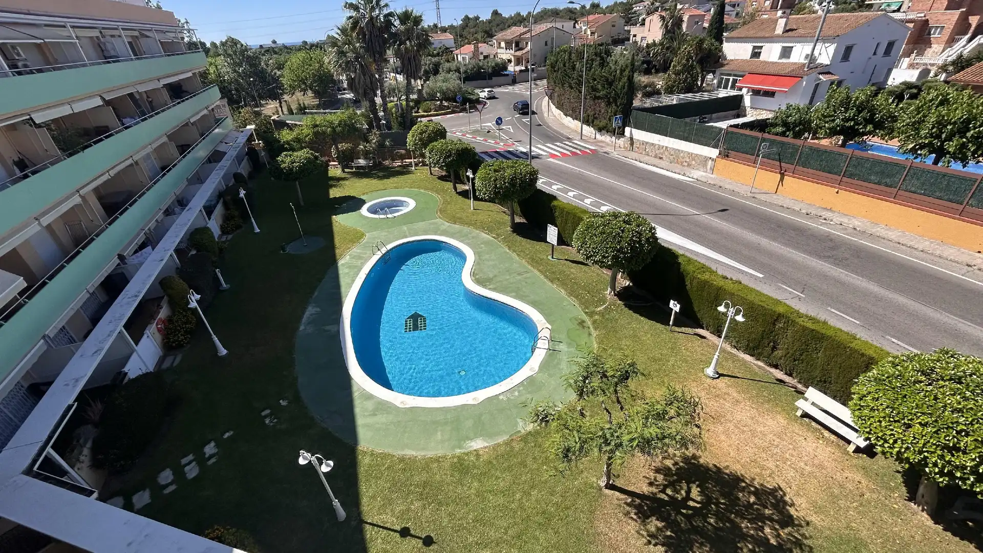 Piscina de Àtic en venda en La Pobla de Montornès   amb Aire condicionat, Calefacció i Jardí privat