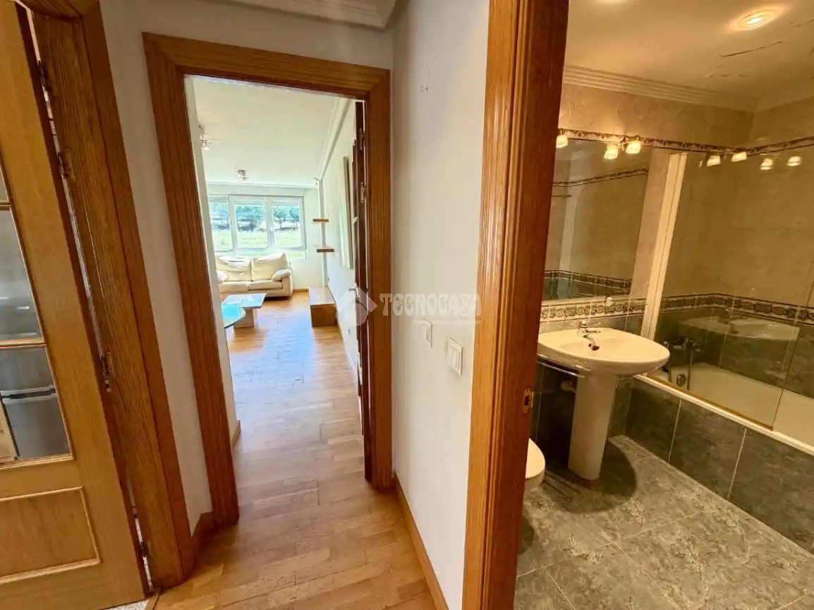 Badezimmer von Wohnung zum Verkauf in León Capital  mit Heizung, Parkett und Terrasse