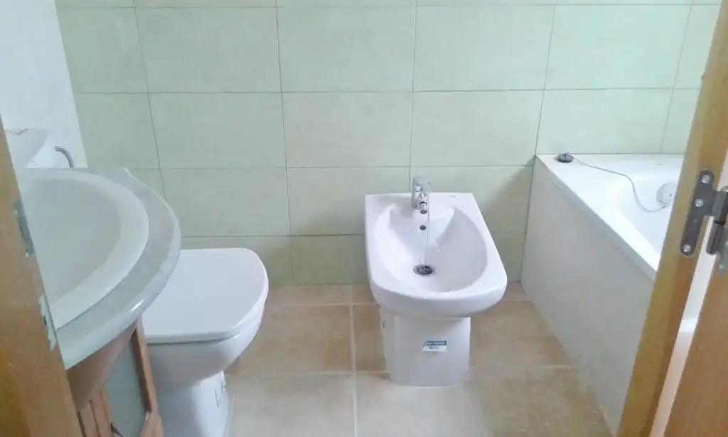 Baño de Casa adosada en venta en Toràs con Terraza, Trastero y Horno