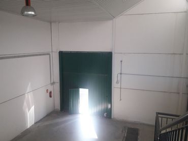 Industrial building to rent in Calle Calle Litografía