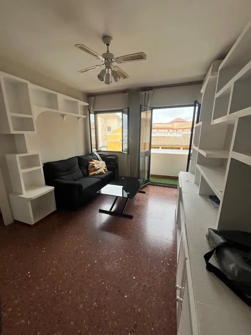 Apartment with terrace to rent in Casco Antiguo, imagen 2