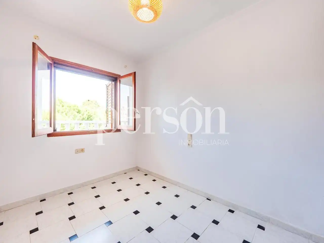 Habitación de Casa o chalet en venta en Valencia con Jardín privado y Terraza
