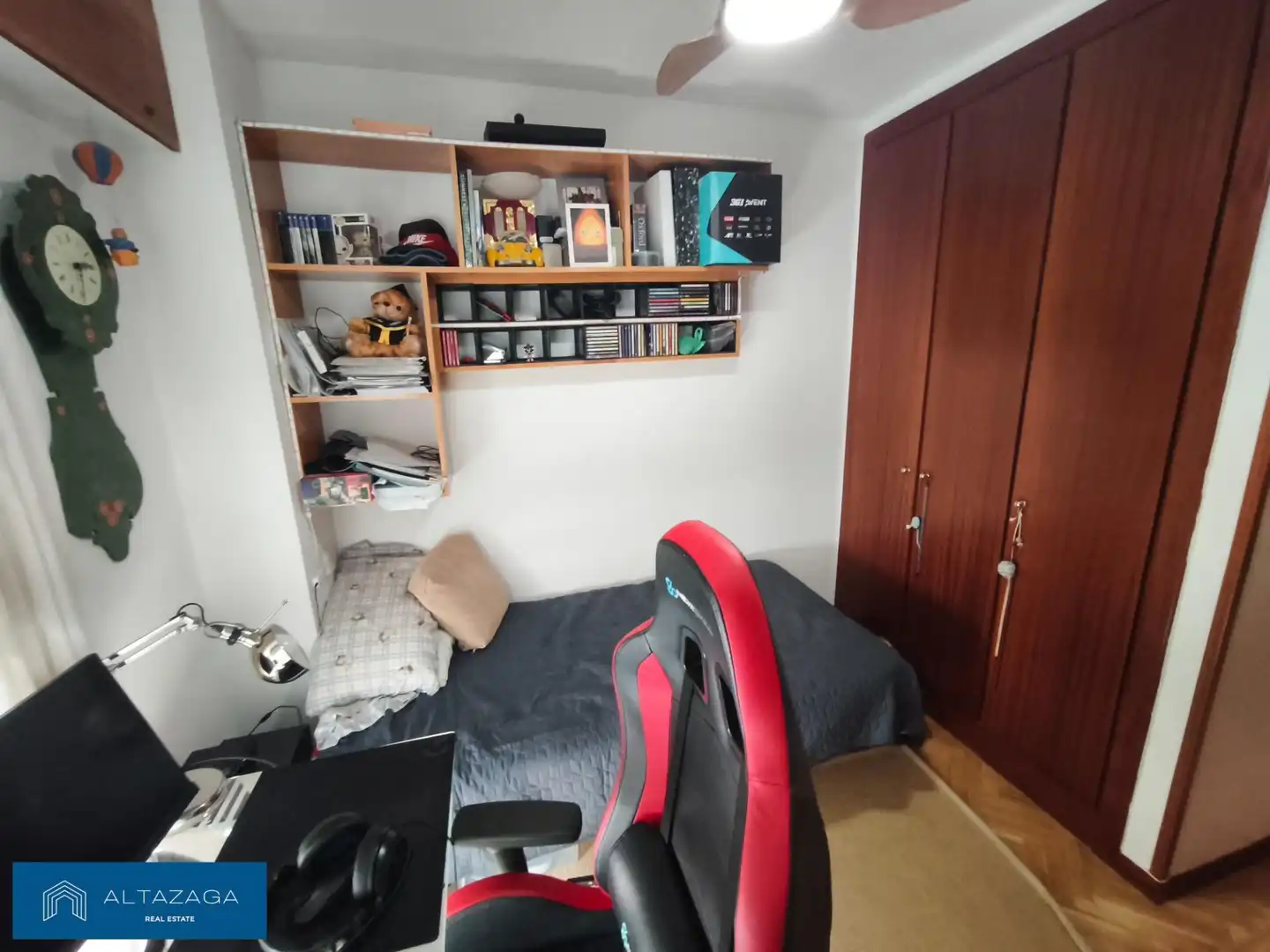 Bedroom of Flat for sale in San Sebastián de los Reyes  with Air Conditioner, Heating and Storage room