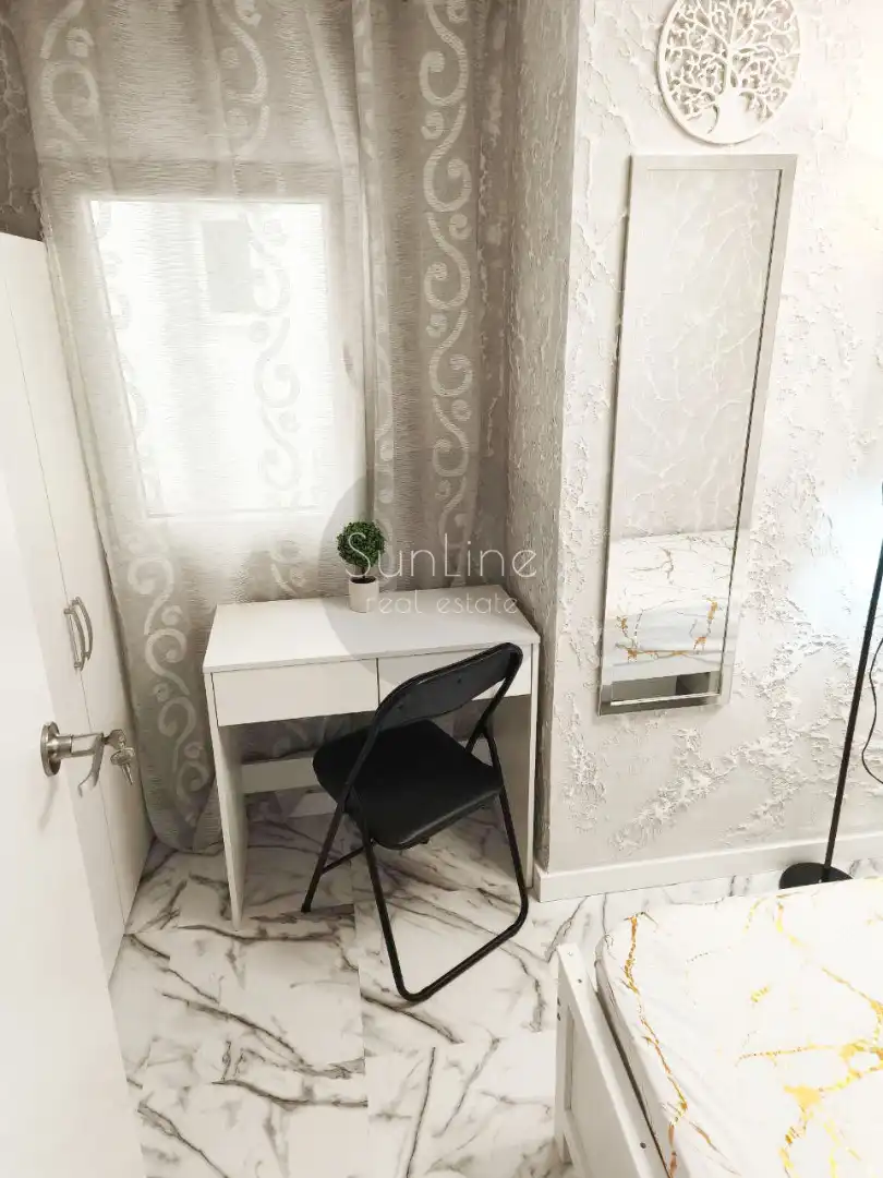 Flat with lift for sale in Carrer de Vicent Lladró Sena, imagen 5