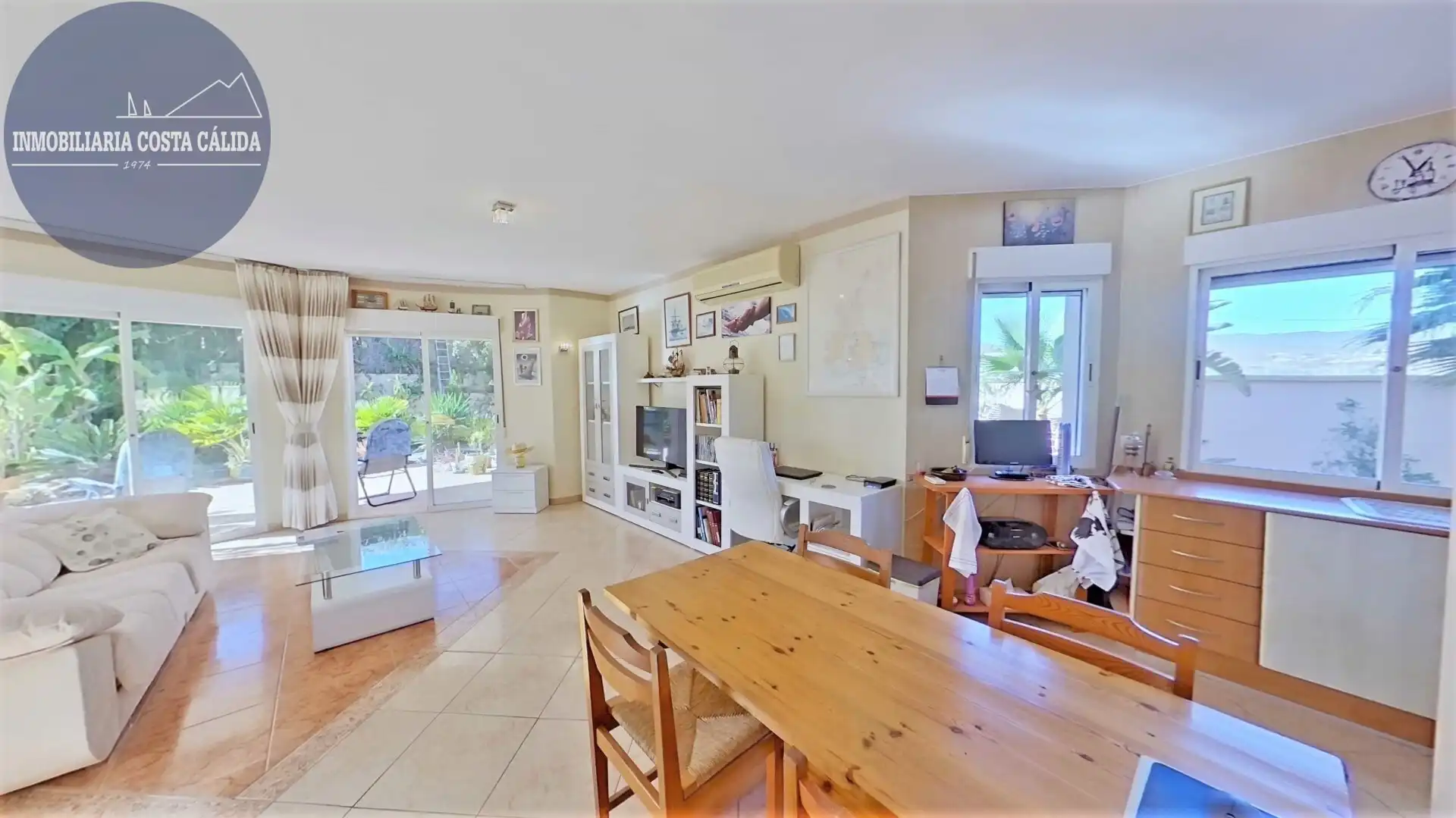 Sala de estar de Casa o chalet en venta en Águilas con Aire acondicionado, Calefacción y Jardín privado