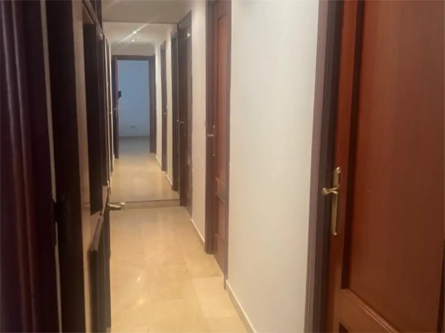 Wohnung zur Miete in Sur