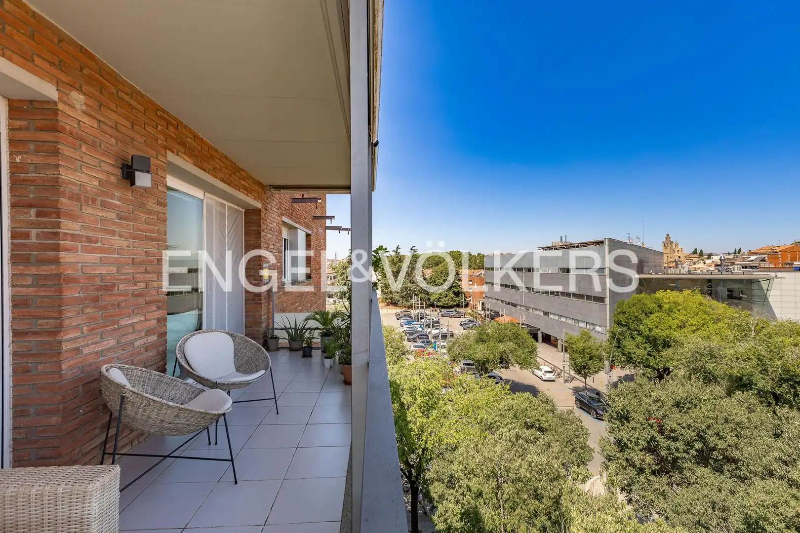Balcony of Attic for sale in Sant Cugat del Vallès  with Heating, Parquet flooring and Swimming Pool