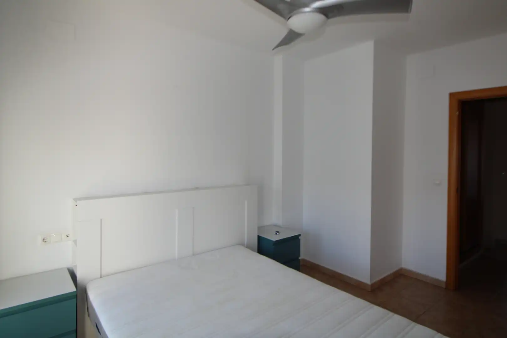 Schlafzimmer von Einfamilien-Reihenhaus zur Miete in Aljaraque mit Privatgarten, Abstellraum und Möbliert