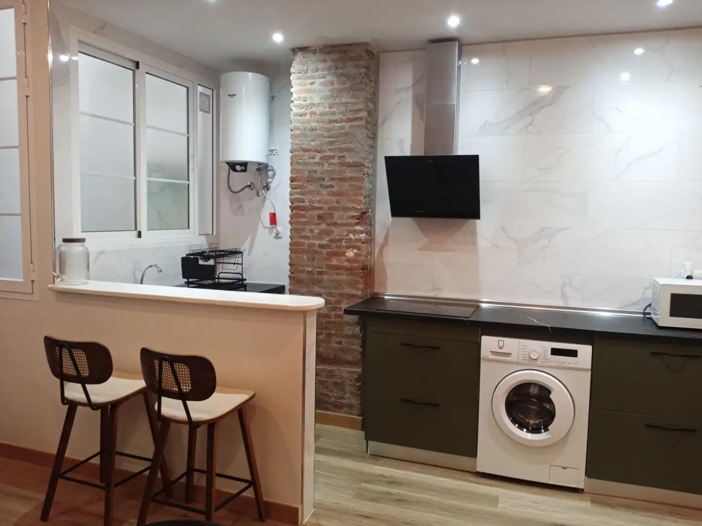 Cocina de Apartamento de alquiler en Málaga con Aire acondicionado y Amueblado