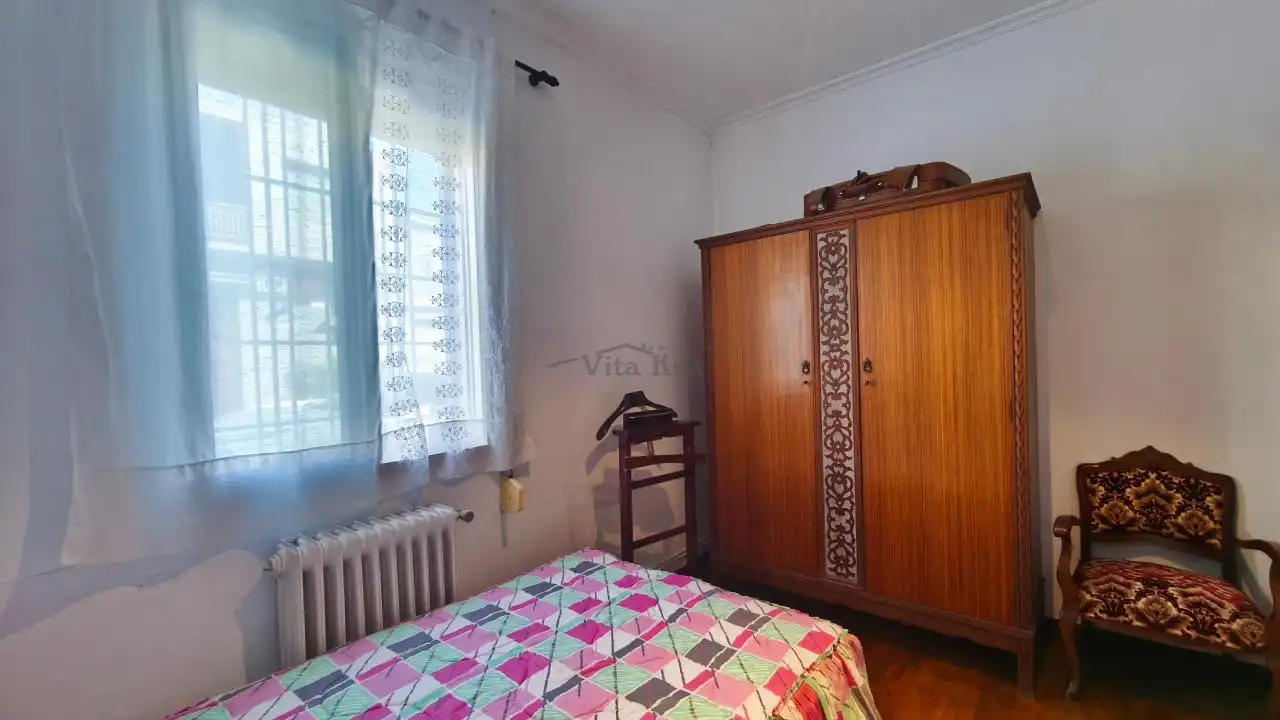 Habitación de Casa o chalet en venta en Ourense Capital  con Calefacción, Jardín privado y Terraza