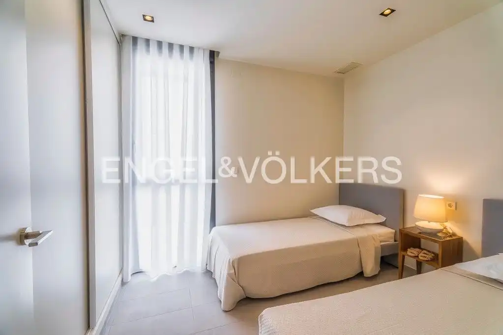 Habitación de Casa o chalet en venta en Pilar de la Horadada con Aire acondicionado, Calefacción y Jardín privado