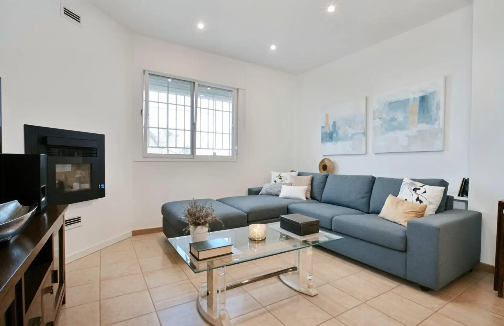 Sala de estar de Casa adosada en venta en Níjar con Aire acondicionado, Calefacción y Jardín privado