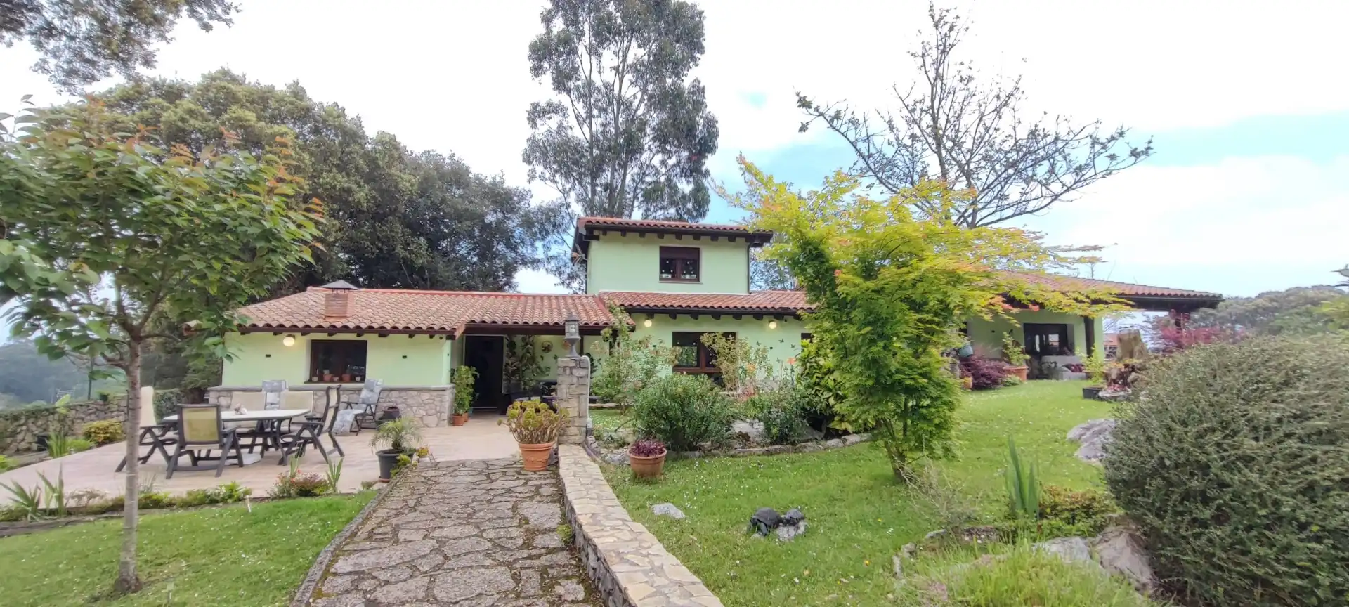 Vista exterior de Casa o chalet en venta en Llanes con Calefacción, Jardín privado y Terraza