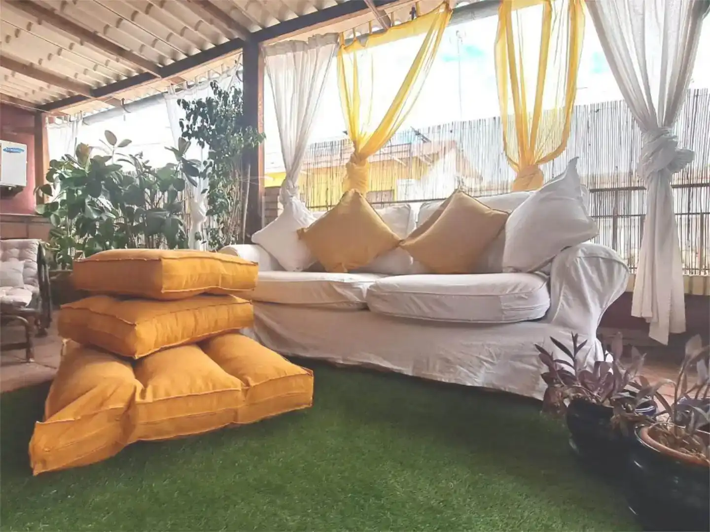 Terrasse von Wohnung zur Miete in Écija mit Klimaanlage und Balkon