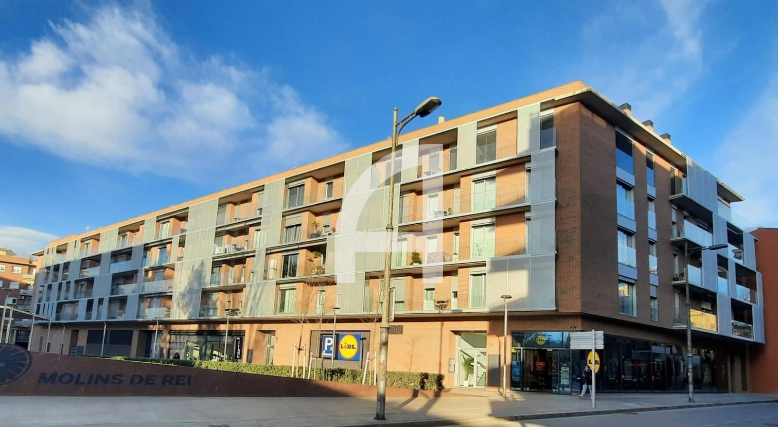 Außenansicht von Wohnung miete in Molins de Rei mit Klimaanlage, Heizung und Terrasse