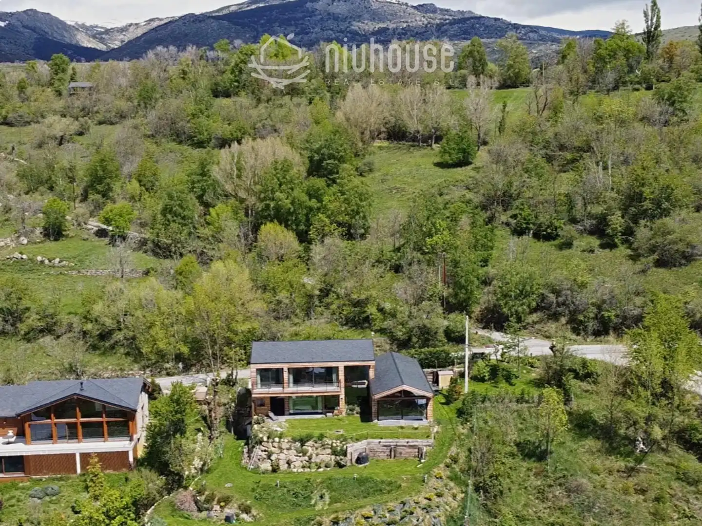 Vista exterior de Casa o chalet en venta en Enveitg