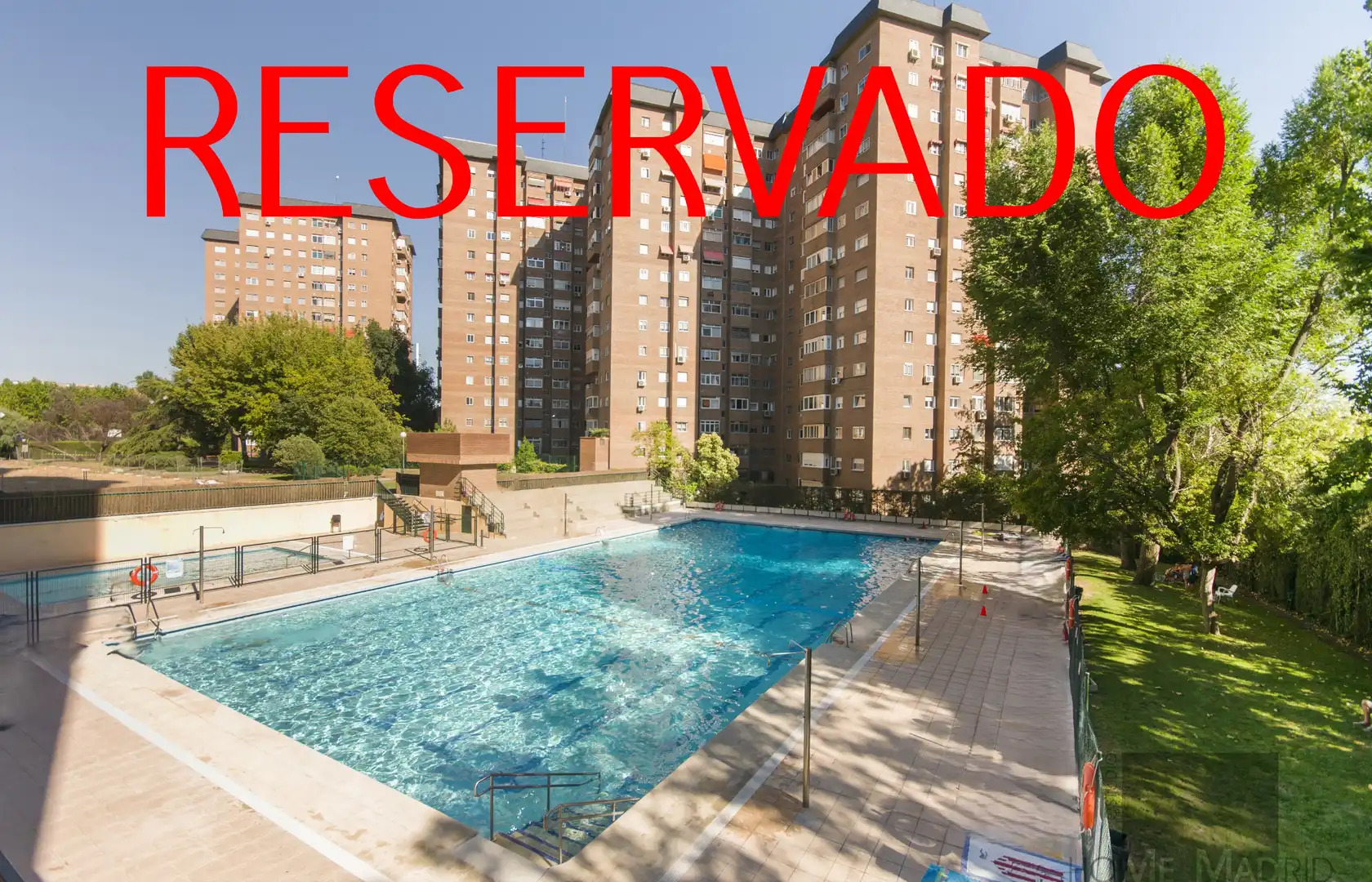 Wohnung mit Pool zum Verkauf in Calle de Santiago de Compostela