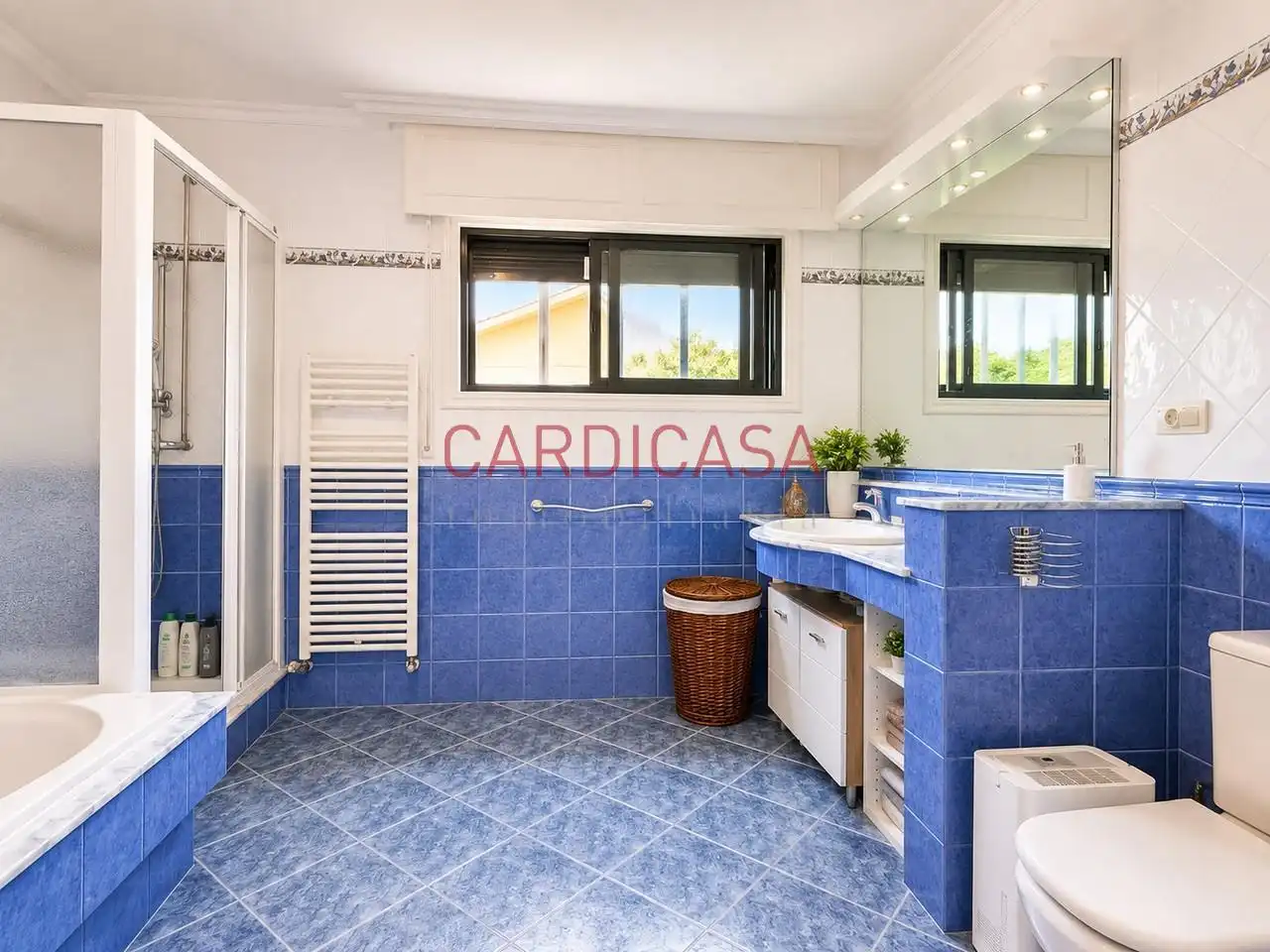 Baño de Casa o chalet en venta en Oia con Calefacción, Jardín privado y Trastero