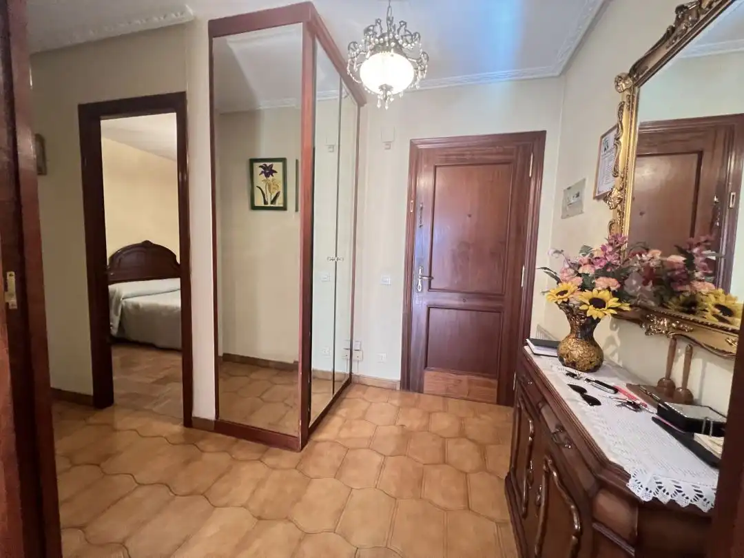 Piso en venta en Lugones