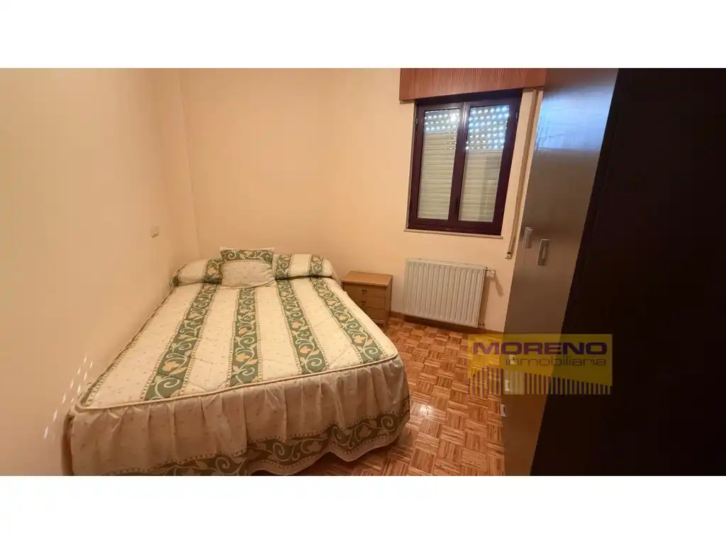 Bedroom of Flat for sale in Sarria