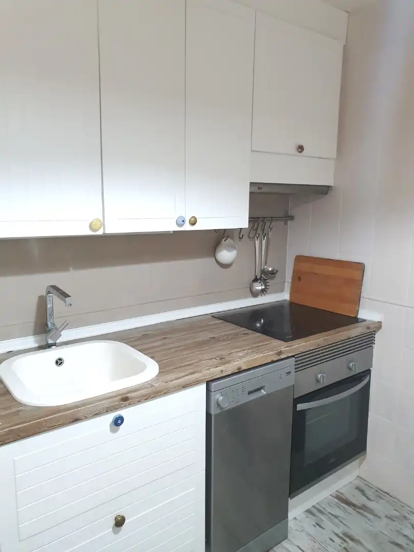 Cuina de Pis en venda en Algeciras amb Terrassa, Traster i Piscina comunitària