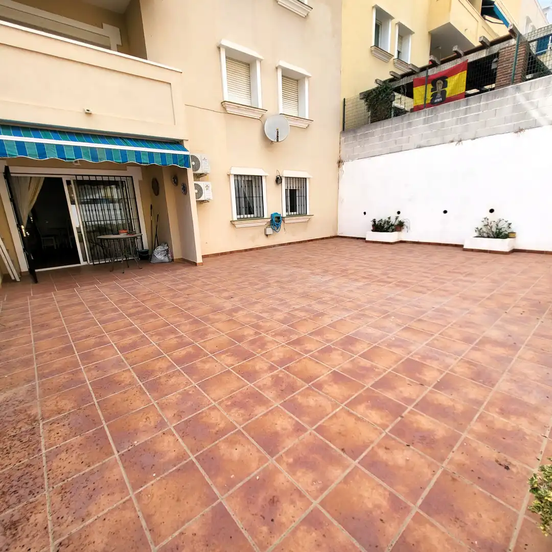 Terrassa de Planta baixa en venda en Estepona amb Jardí privat, Terrassa i Piscina