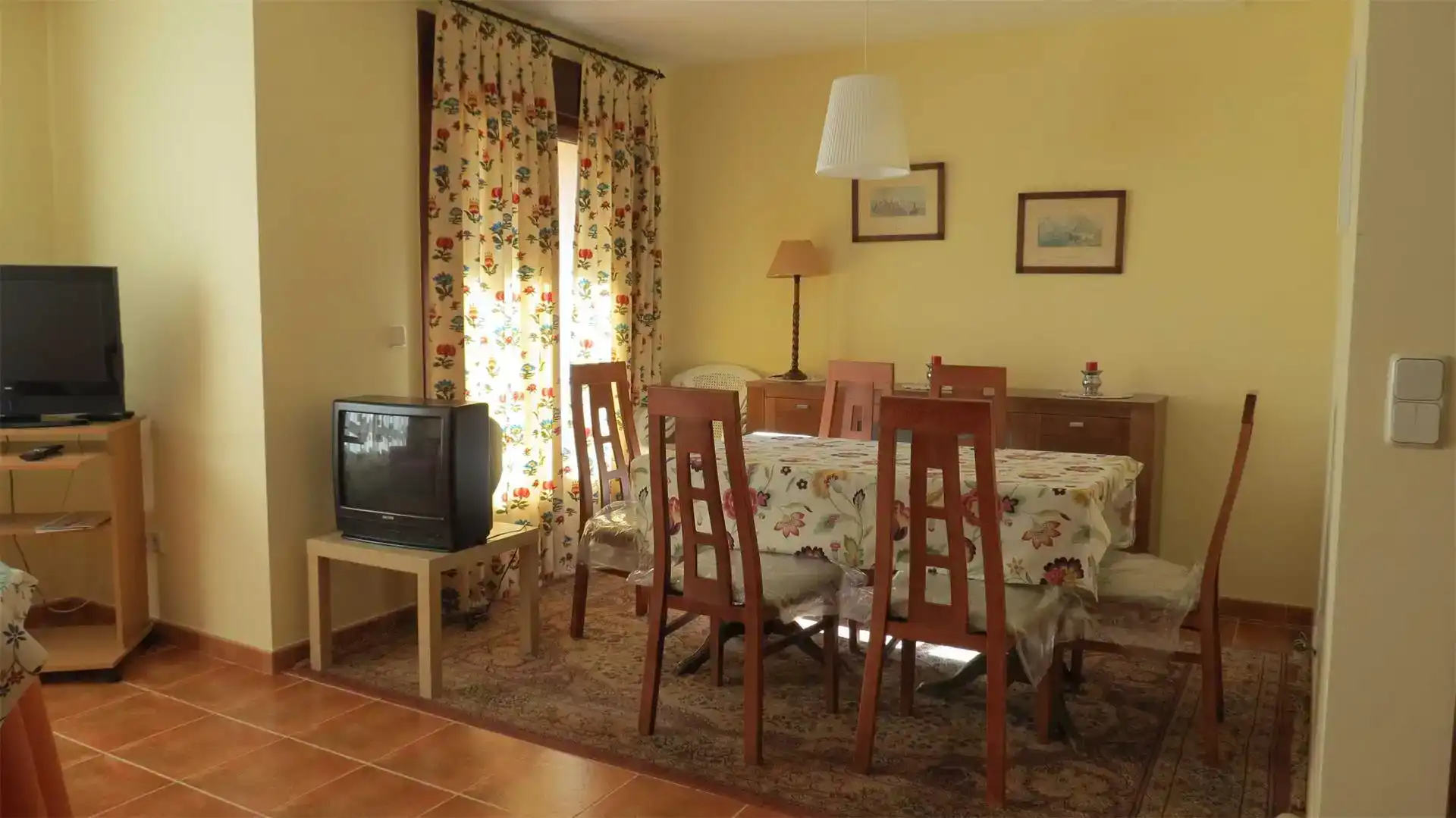 Esszimmer von Wohnung zur Miete in Sepúlveda mit Parkett, Abstellraum und Möbliert