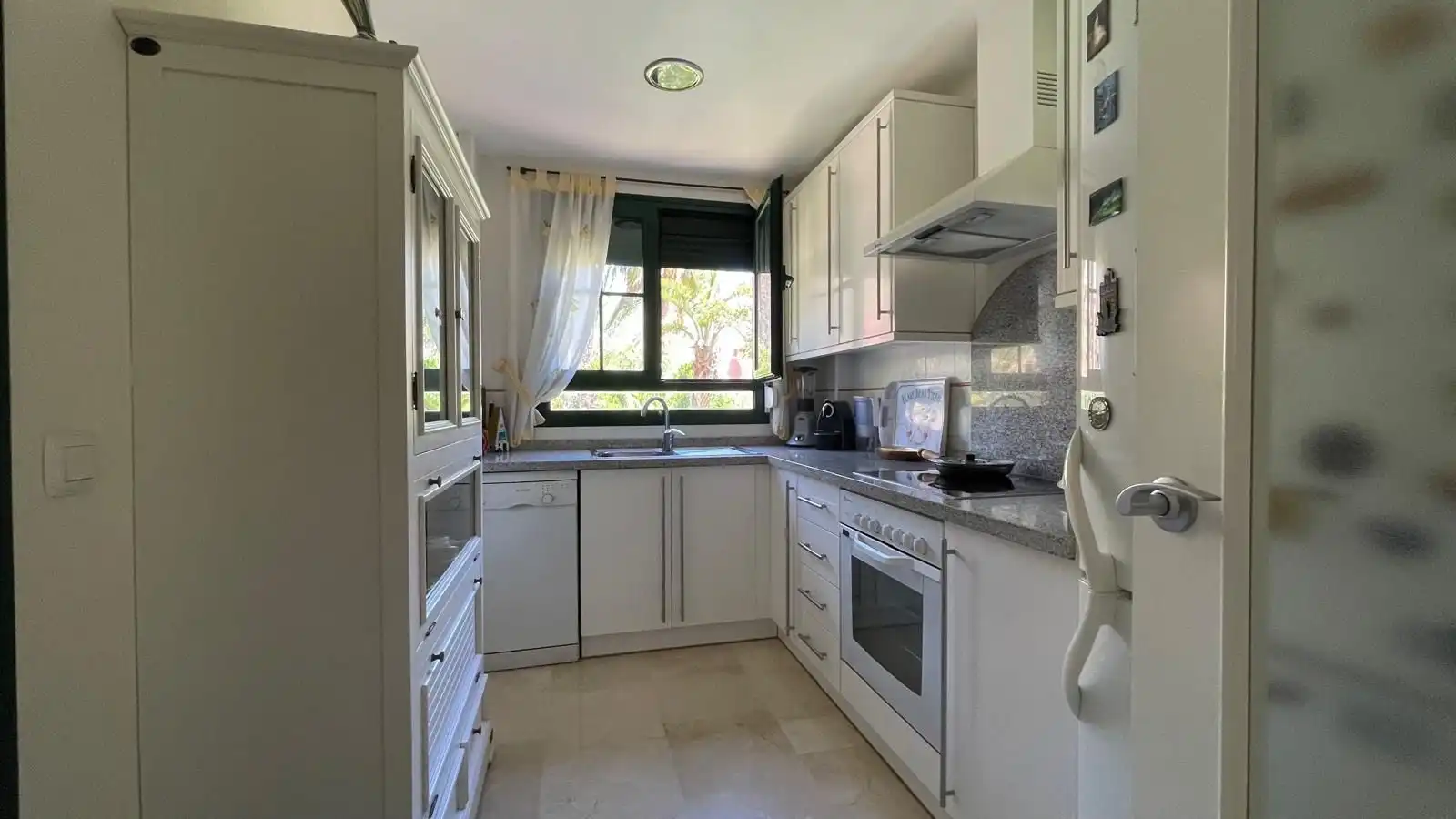 Apartament amb piscina en venda a Golf Bahía, imagen 14