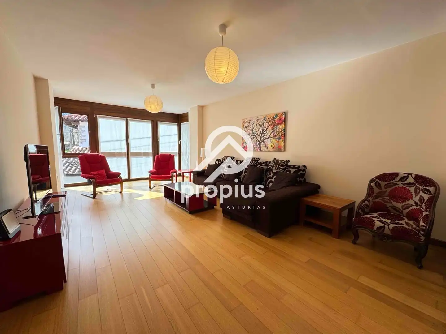 Wohnzimmer von Einfamilien-Reihenhaus zum Verkauf in Llanes mit Heizung und Möbliert