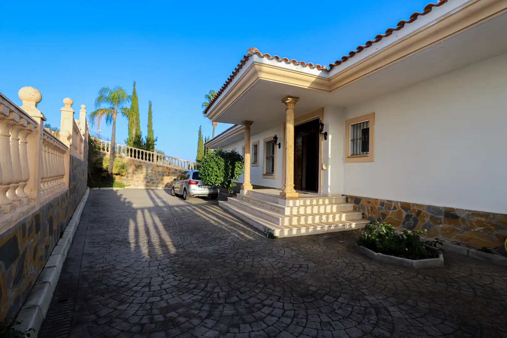 Vista exterior de Casa o chalet de alquiler en Benahavís con Aire acondicionado, Calefacción y Terraza