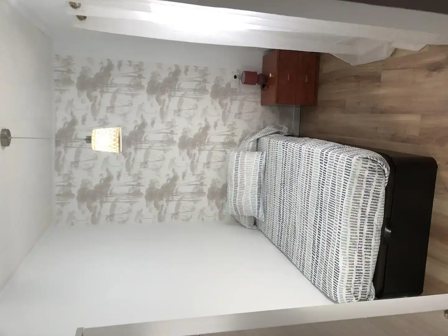 Dormitori de Àtic per a compartir en Sagunto / Sagunt amb Aire condicionat, Parquet i Traster