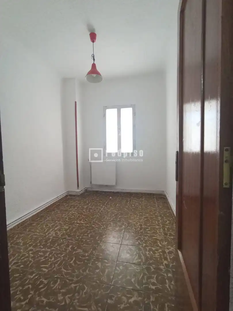 Bedroom of Flat for sale in Madrid  with Heating