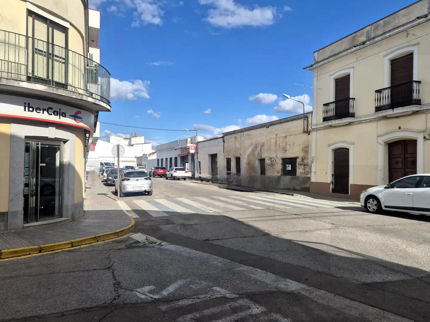 Außenansicht von Einfamilien-Reihenhaus zum Verkauf in Puebla de la Calzada