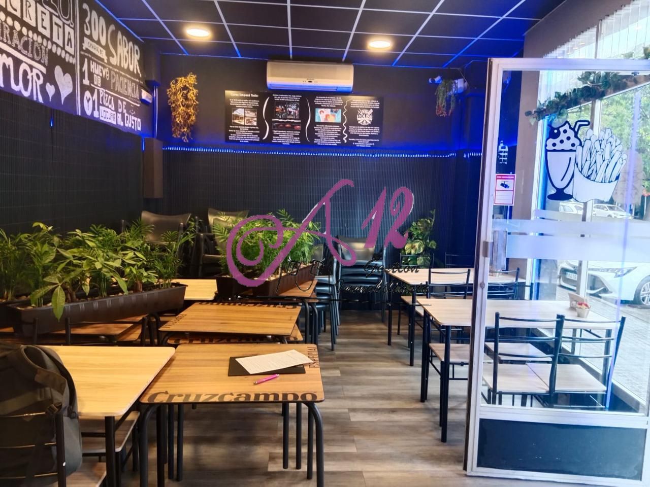 Local en traspaso en Carrer de Fontanars dels Alforins, Safranar, Patraix