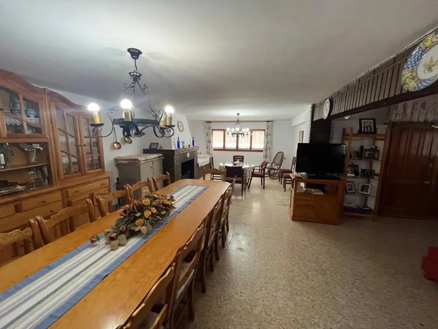 Menjador de Casa o xalet en venda en Almansa amb Aire condicionat, Calefacció i Jardí privat