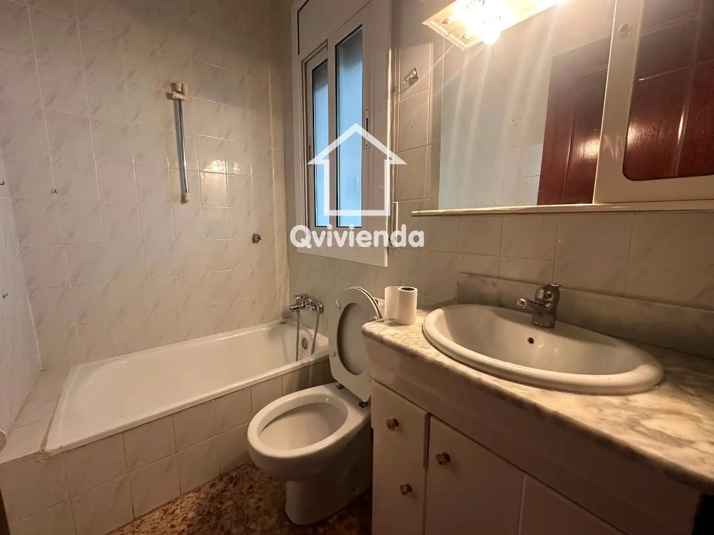 Baño de Casa adosada en venta en Santa Perpètua de Mogoda con Trastero