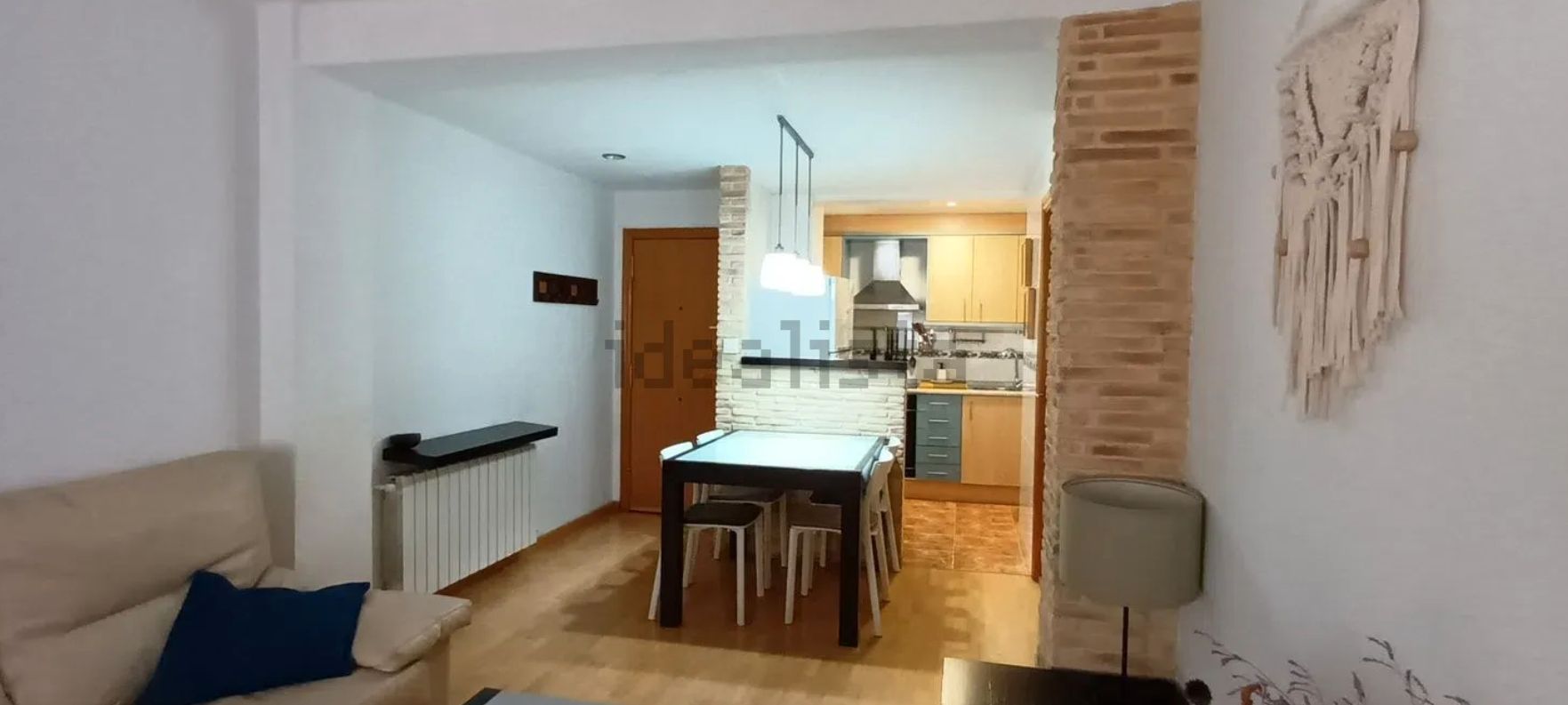 Cuina de Pis de lloguer en  Valencia Capital amb Aire condicionat, Moblat i Forn