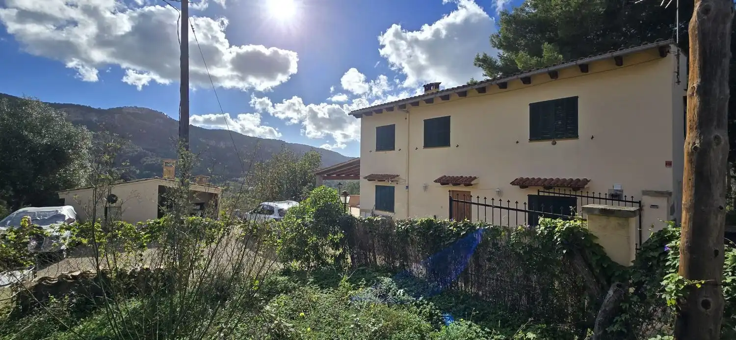 Casa rústica con jardín en venta en Andratx pueblo, imagen 2