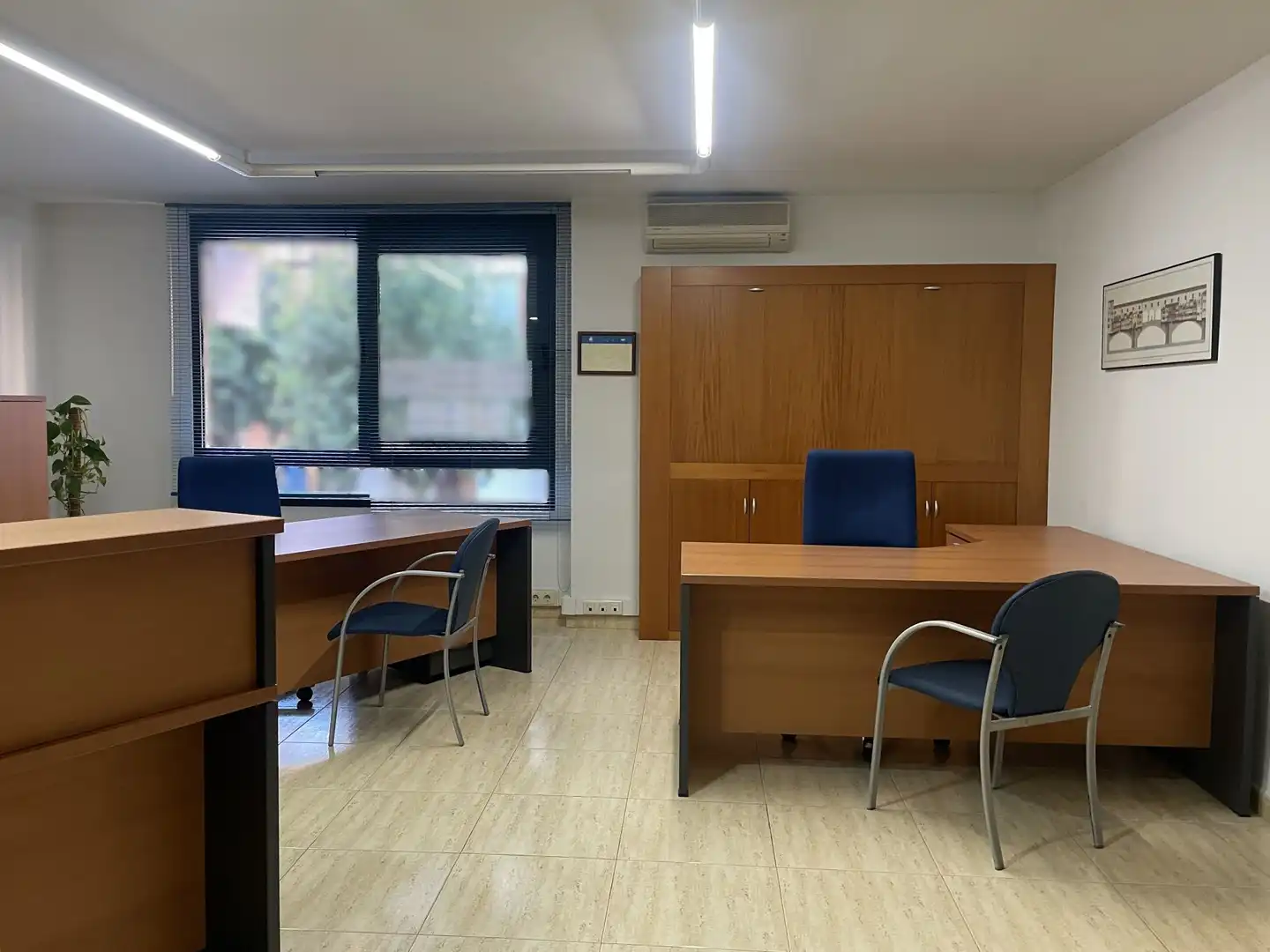 Büro zum Verkauf in Ontinyent mit Klimaanlage
