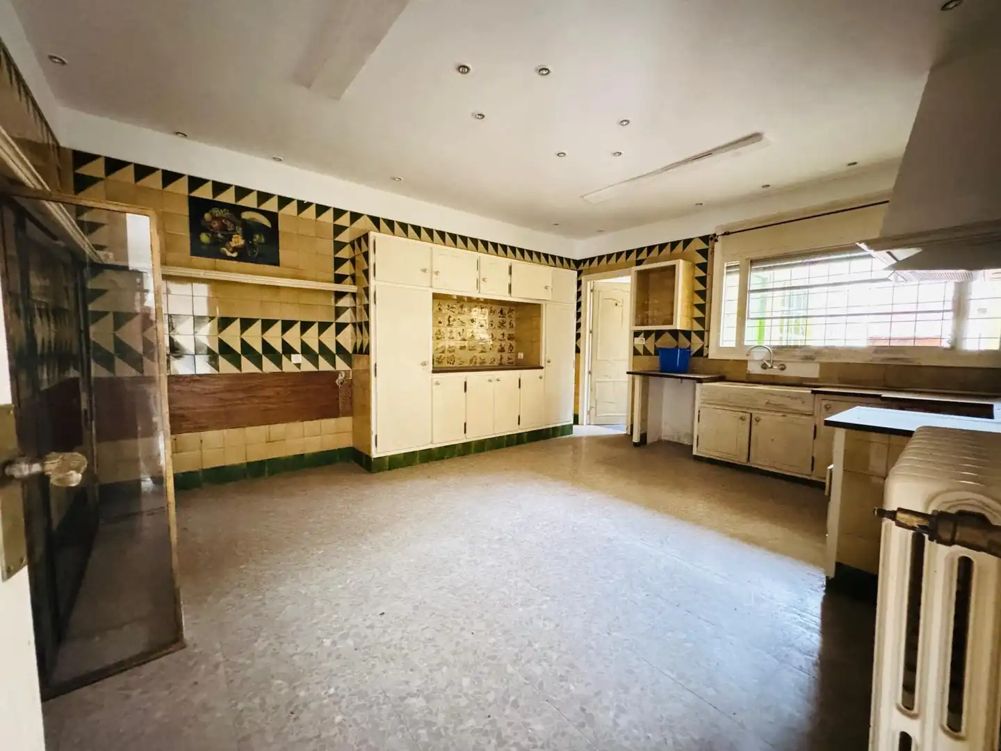 Cocina de Casa o chalet en venta en La Jonquera con Calefacción, Jardín privado y Terraza