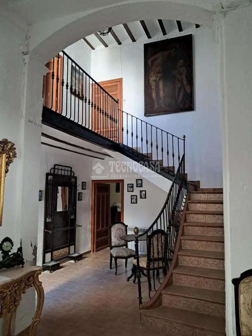 Casa amb terrassa en venda a Baeza, imagen 2